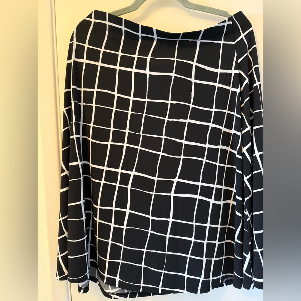 Chico's Monochrome Grid Pattern skirt